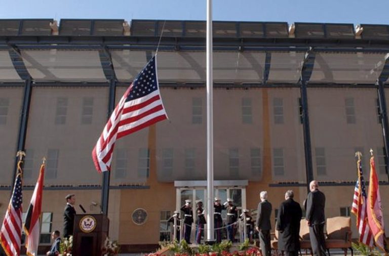 Embaixada dos Estados Unidos no capital do Iraque atingida por míssil