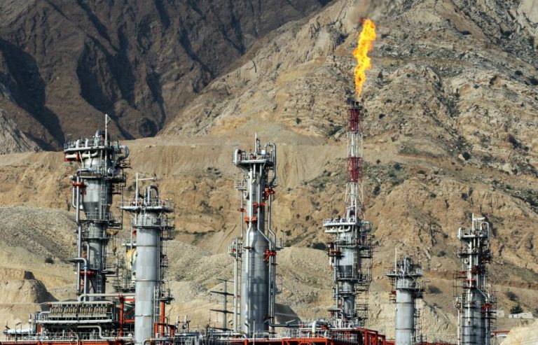 Qatar reporta mais ataques iranianos com mísseis a instalações de gás natural