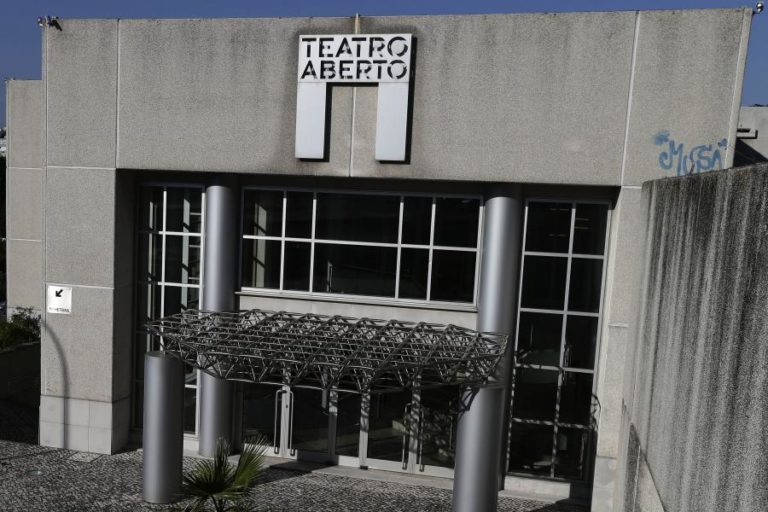 Teatro Aberto estreia “Veneno — História de um casamento” na quinta-feira, em Lisboa