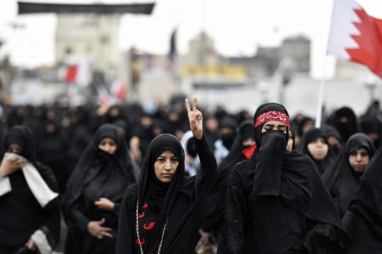 Explosões e mísseis intercetados na capital do Bahrain