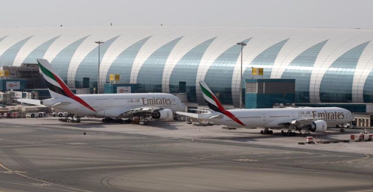 Angolanos retidos no Dubai devem voar para Luanda no sábado