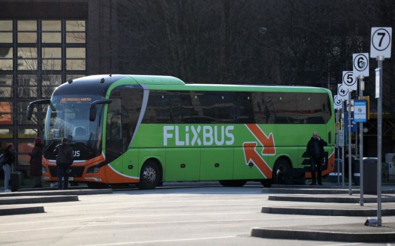 Flixbus acusa RNE de violação sistemática da lei e reclama entrada imediata em Sete Rios