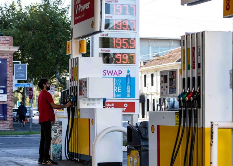 Austrália relaxa padrões de qualidade da gasolina para reforçar abastecimento