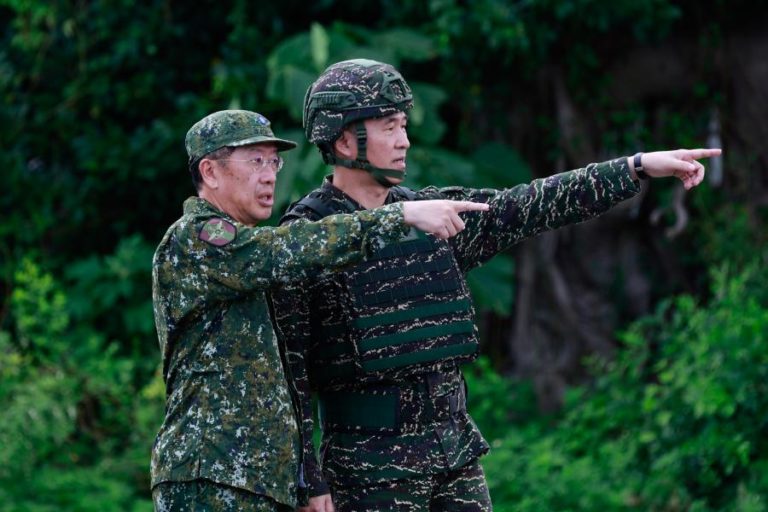 Taiwan afirma que a China constitui ameaça e apela ao reforço das suas defesas