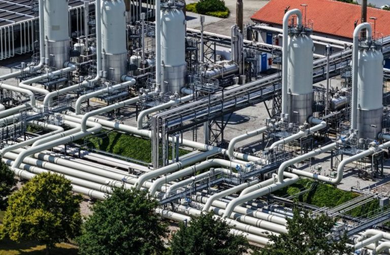 Gás natural sobe 6% na abertura ultrapassando os 53 euros