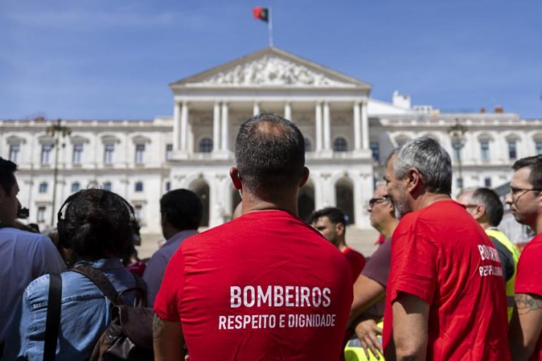 Bombeiros pedem audiências urgentes ao Presidente da República e ao primeiro-ministro