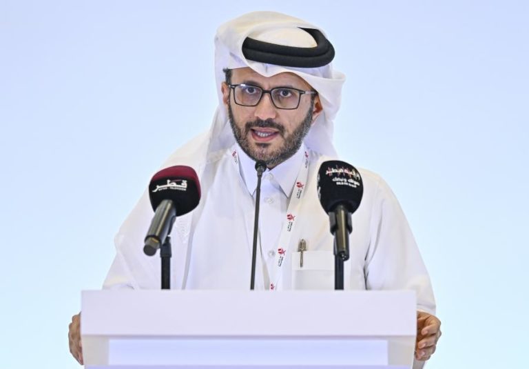 Qatar e Emirados Árabes Unidos condenam ataques a instalações iranianas