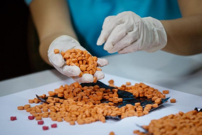 Europa com descidas dos consumos de ecstasy e aumentos de cocaína e cetamina – estudo