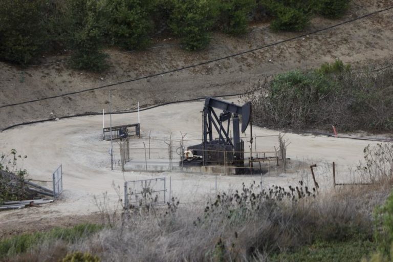 Preço do petróleo recua quase 2% após declarações de Netanyahu sobre a guerra