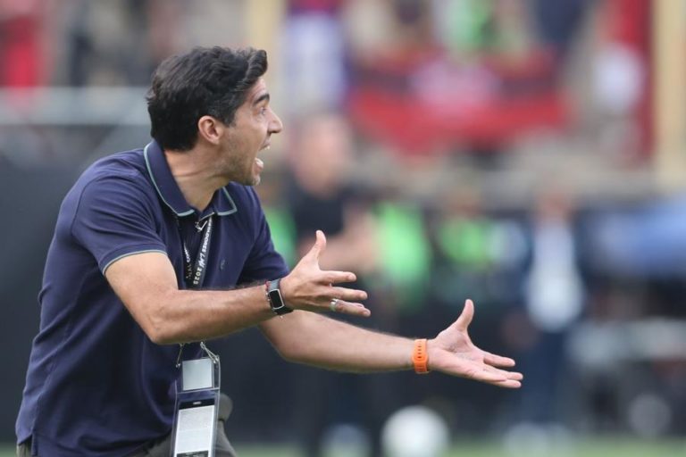 Palmeiras, de Abel Ferreira, sofre primeira derrota no Brasileirão