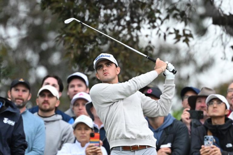 Daniel Rodrigues sobe a sexto no Hainan Classic em golfe