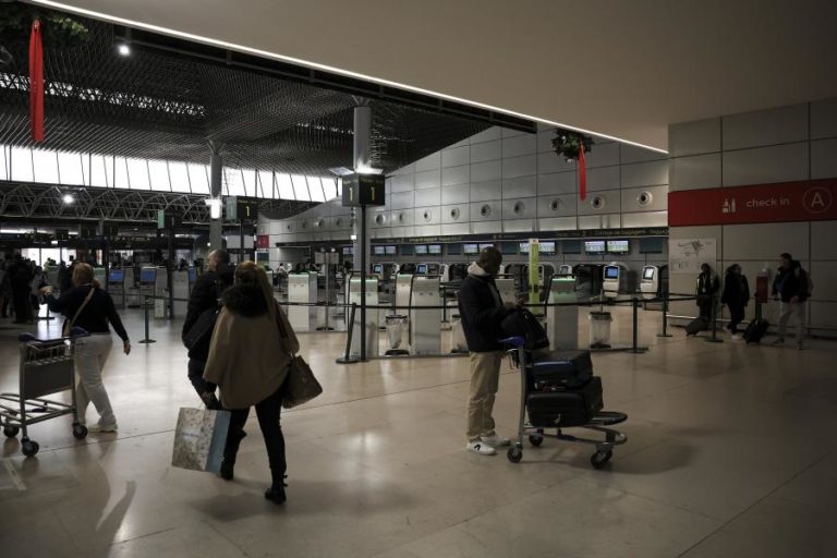 Passageiros nos aeroportos nacionais sobem 4% em janeiro para 4,4 milhões – INE