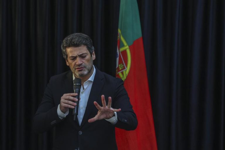 Ventura diz que medidas anunciadas pelo Governo são “mais ou menos remendos”