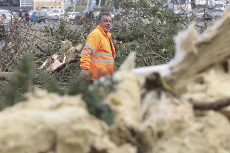 Prejuízos em Leiria devido ao mau tempo são na ordem dos 1.000 ME com acréscimo de despesas com equipamentos