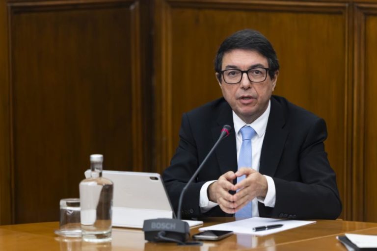 PS pede audição urgente de diretor executivo do SNS sobre atividade assistencial em 2026