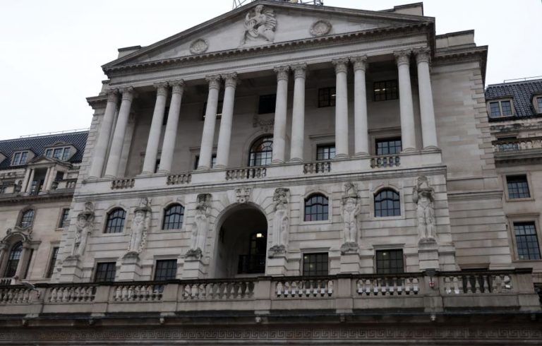 Banco de Inglaterra mantém principal taxa diretora em 3,75%