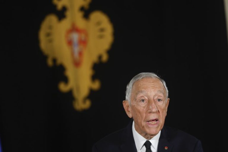 Marcelo saúda todas as mulheres em Portugal e aponta “oportunidades e salários desiguais”