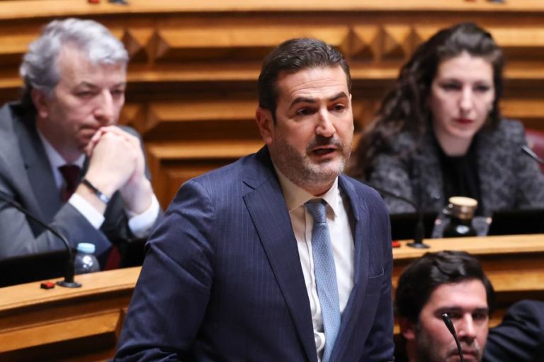 Hugo Soares enaltece “legado de compromisso e serviço público” de Morais Sarmento