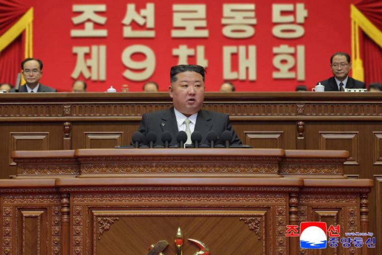 Kim Jong-un expressa “vontade inabalável” da Coreia do Norte em apoiar Rússia