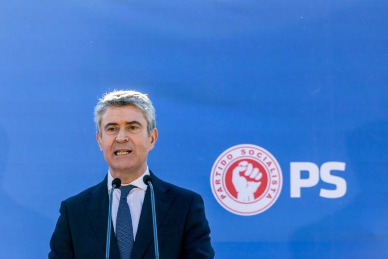 José Luís Carneiro recorda Morais Sarmento como “político muito frontal, corajoso e combativo”