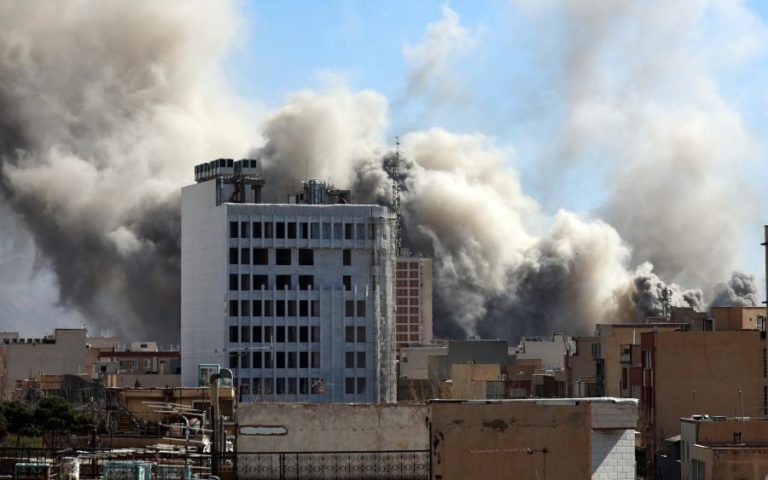 Hamas, Hezbollah, Jihad Islâmica e huthis condenam morte de Khamenei e juram vingança