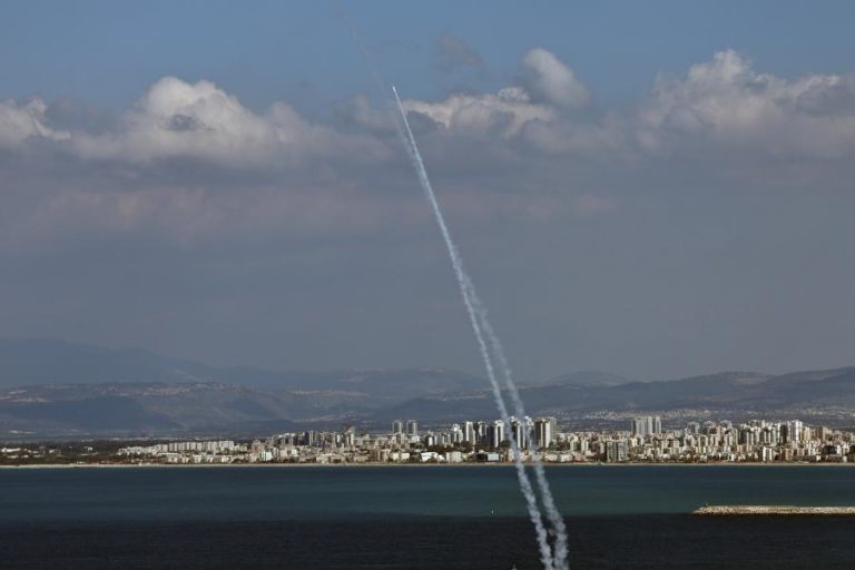Lançado ataque em grande escala contra inimigo – Guardas da Revolução do Irão