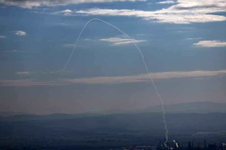 Irão: Angola apela à redução de tensões e diálogo para fim das hostilidades