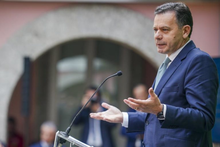 Montenegro pede a Costa que não se enfraqueça mercado de carbono da UE