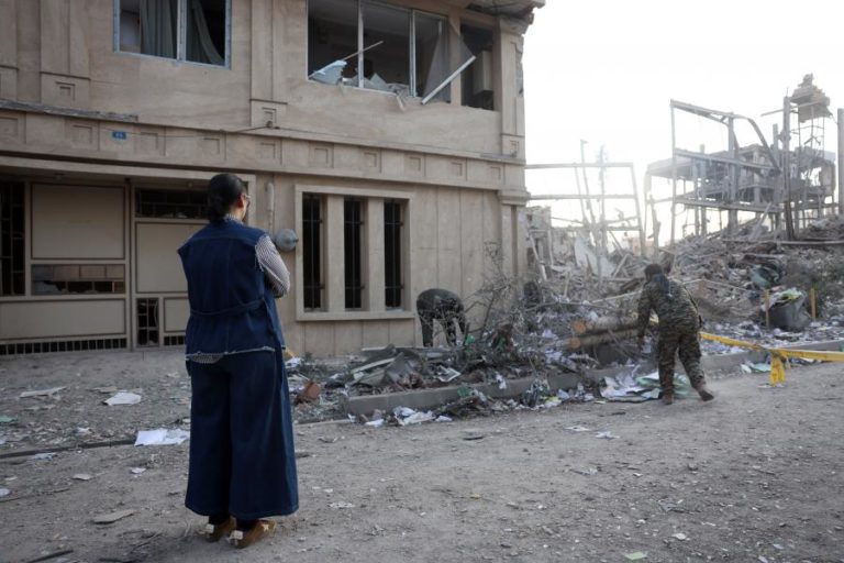 EUA atingem mais de 1.250 alvos nas primeiras 48 horas do conflito com o Irão