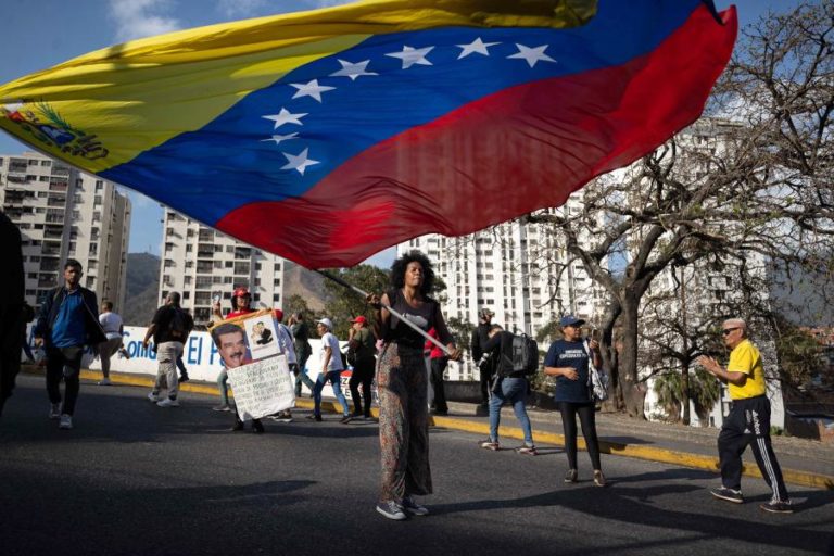 Academia de Ciências Políticas e Sociais apela a transição democrática urgente na Venezuela