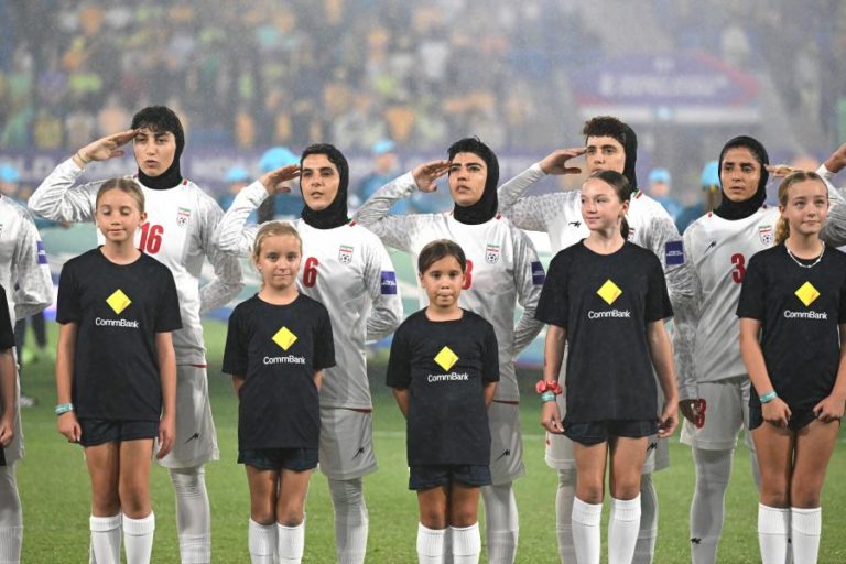 Austrália concede asilo a futebolistas iranianas