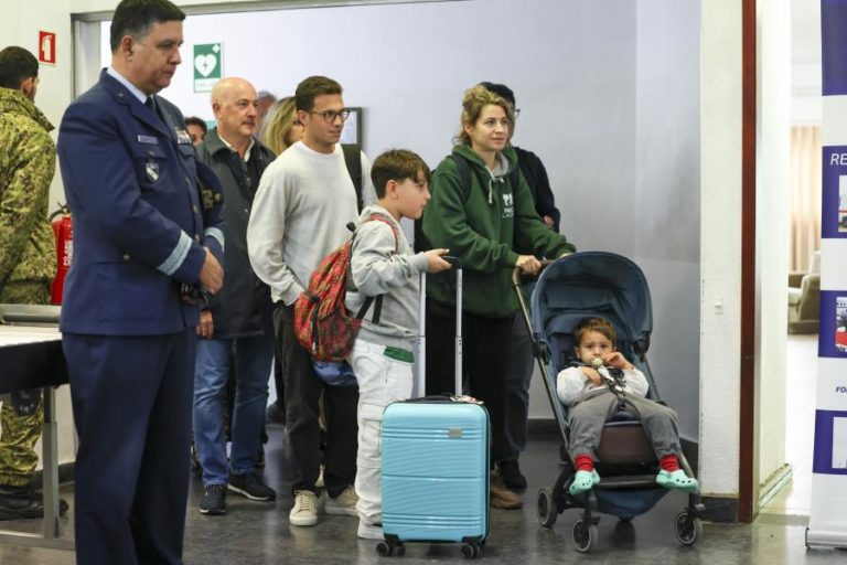 Portugal já retirou 500 portugueses do Médio Oriente