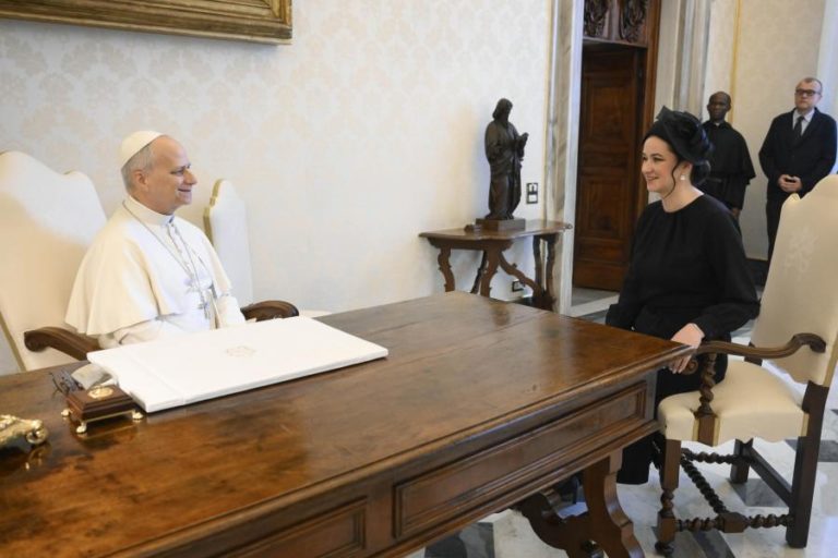 Papa pede que se supere a ideia de não ser possível uma era sem guerras