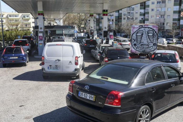 Governo confia que Bruxelas não levantará objeções sobre desconto no ISP do gasóleo