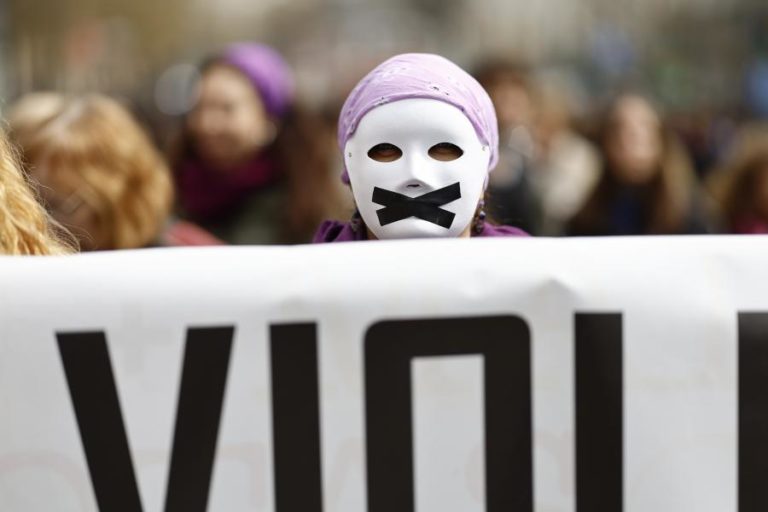Aumento de feminicídios em Espanha, país pioneiro na luta contra violência de género