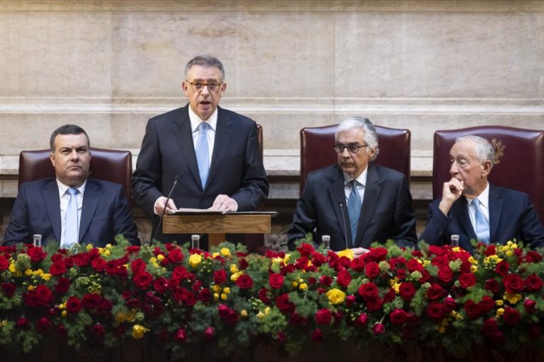 Seguro agradece a Marcelo e promete ser “Presidente de Portugal inteiro”