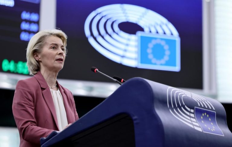 Von der Leyen garante que UE “respeitará sempre” princípios do direito internacional