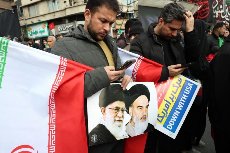 Piratas informáticos do Irão reivindicam ciberataque contra duas empresas dos EUA