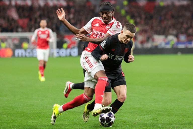 Bayer Leverkusen e Arsenal empatam na primeira mão dos oitavos de final da liga dos Campeões