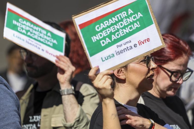 Sindicatos da Lusa desafiam ERC a pronunciar-se sobre revisão dos estatutos