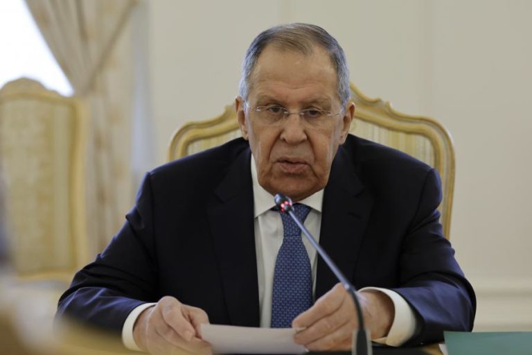 Rússia defende cessar-fogo imediato após conversa com Teerão