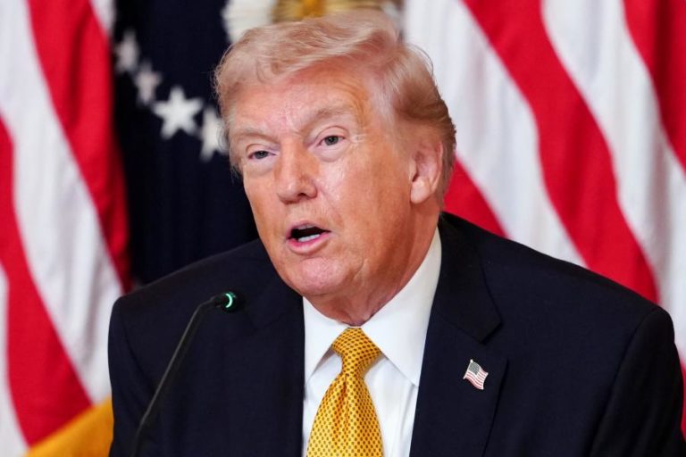 Trump critica falta de entusiasmo de alguns aliados para desbloquear Estreito de Ormuz