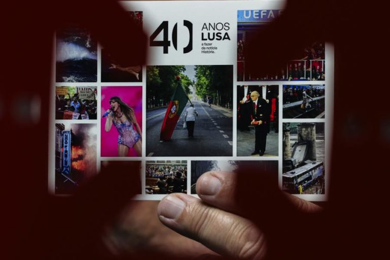 CTT marcam 40 anos da Agência Lusa com postal comemorativo