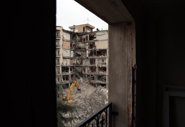 Chefe de direitos humanos da ONU alerta para riscos “sem precedentes” do conflito no Médio Oriente