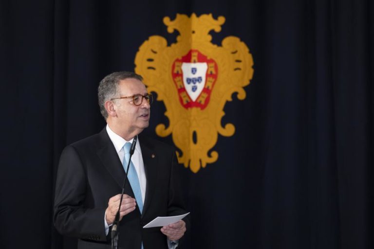 PR promulga com alerta diploma que reestrutura Direção-Geral da Segurança Social