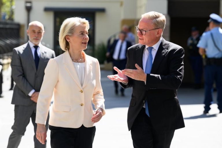 Von der Leyen defende acordo com Austrália em resposta a mundo “mais conflituoso”