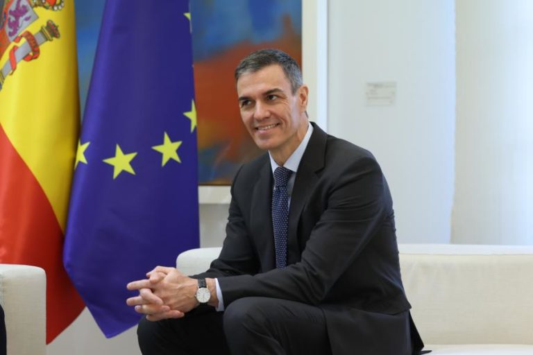 Sánchez promove ministro da Economia a vice e nomeia novo nome para Finanças