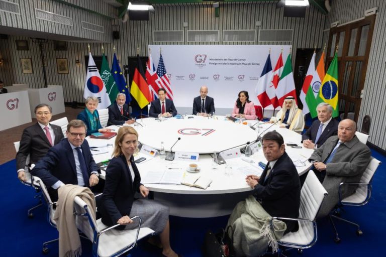 G7 apela ao fim imediato dos ataques contra populações e infraestruturas civis