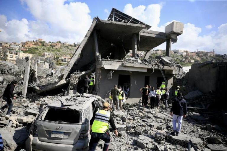 Pelo menos 10 mortos em ataques israelitas no Líbano