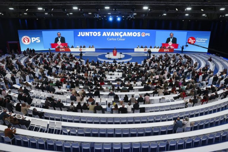 Costa Matos avisa que PS é candidato a governar e não a parceiro do Governo